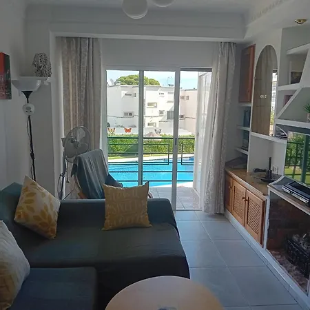 Apartment Silica Near Bonzana Square *