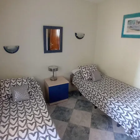 Apartment Silica Near Bonzana Square *